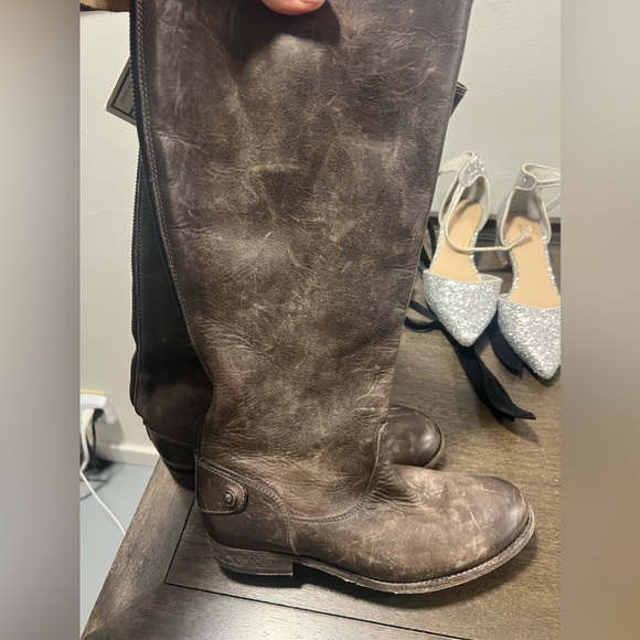FRYE boots sz 7.5 Wide calf + distressed look. NWT - Picture 3 of 5
